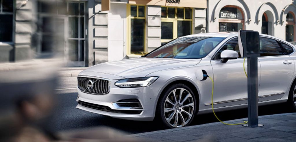 Volvo Cars auto ibrida