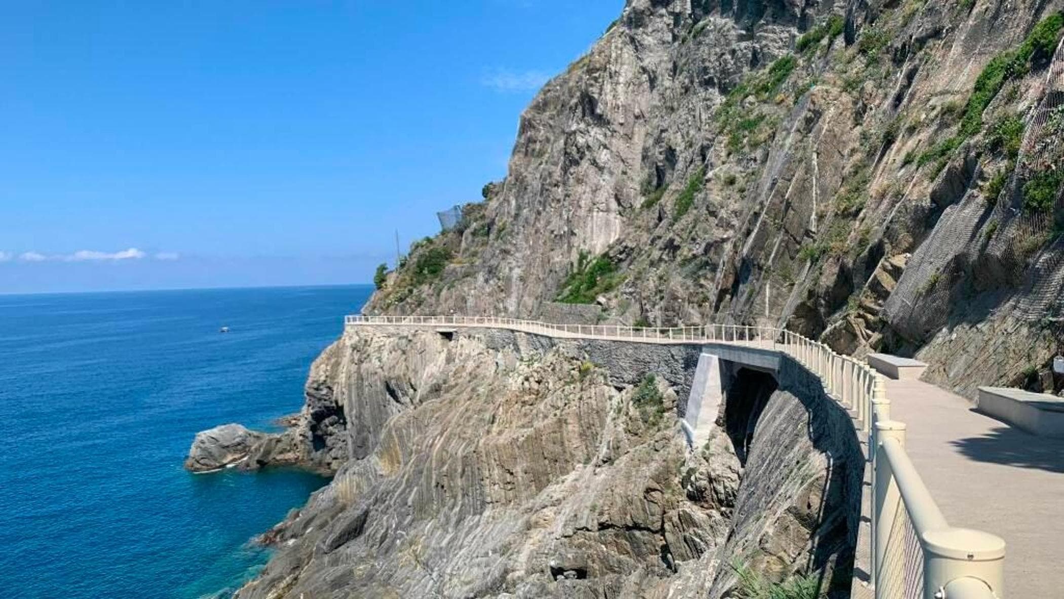 Via dell'Amore, riapre dopo 12 anni il romantico percorso delle Cinque Terre