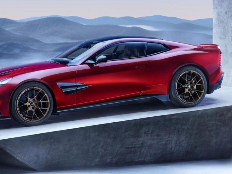 Aston Martin Vanquish Il ritorno in grande stile 